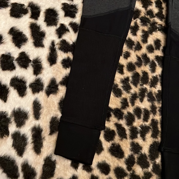 Lulu lemon leggings - Picture 2 of 4